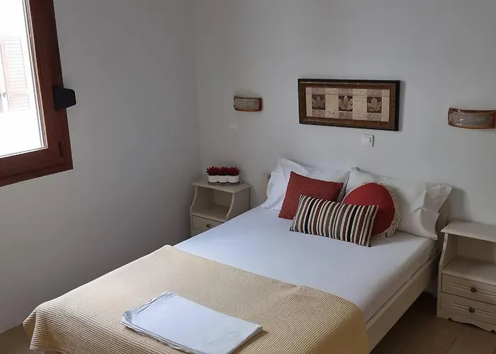 Aspartia * Naxos City